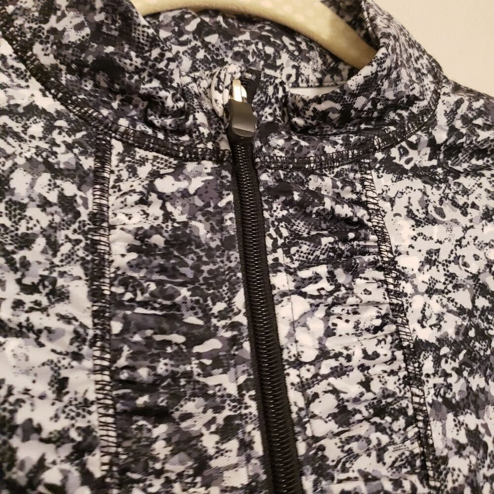 Danskin now performance semi fitted jacket big girls Size XL NWT - Picture 5 of 7